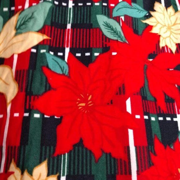 LuLaRoe Pants - NWT TC2 Lularoe Leggings Poinsettias Cross-hatch